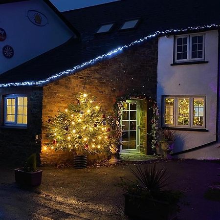 The Thelbridge Cross Inn Crediton Exteriér fotografie