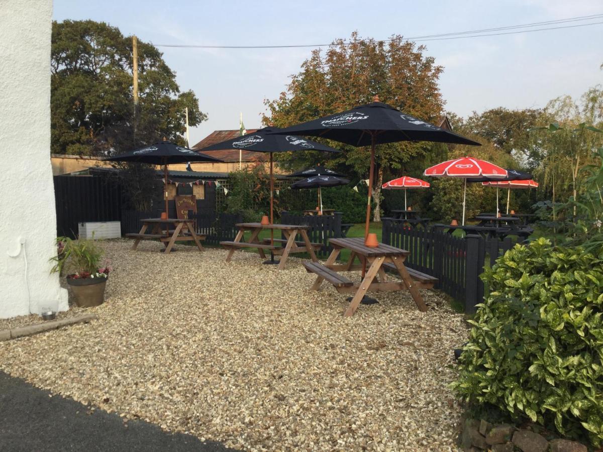 The Thelbridge Cross Inn Crediton Exteriér fotografie